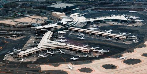 Newark Liberty airport (David Mark, Pixabay)