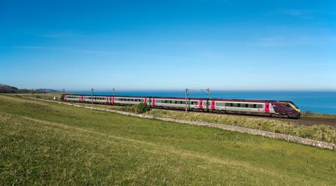 gb-XC221-ECML-Lamburton-210919-TM