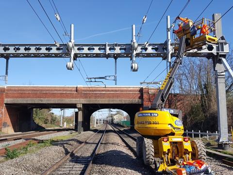 tn_gb-crossrail_west_electrification_2.jpg