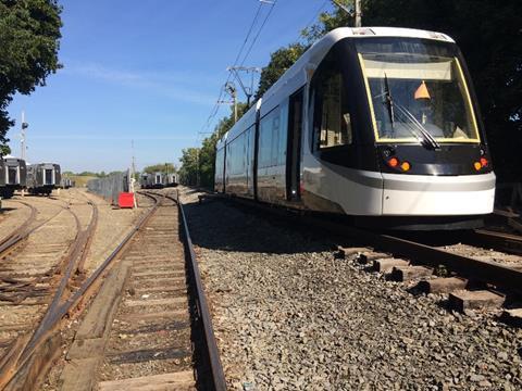 tn_us-kansas_city_streetcar_on_test_track_01.jpg