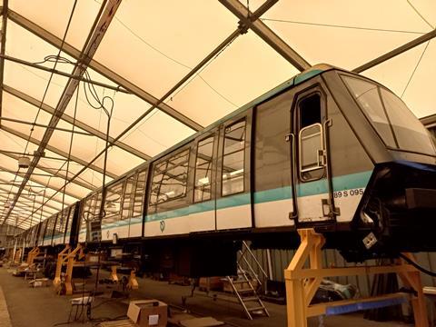 fr-Paris MP89CC cars refurbisjed for line 6-J Anne