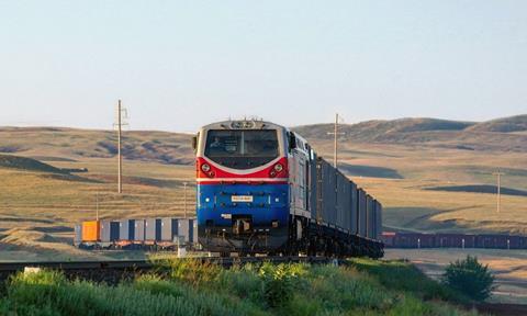 Kazakhstan freight train (Photo KTZ) (1)