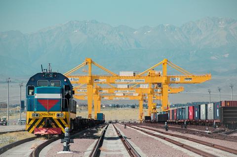 Kazakhstan freight train (Photo KTZ) (2)