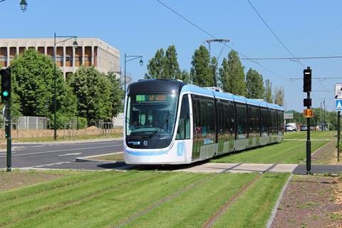 Paris tram Line T10 (Photo Jérémie Anne) (8)