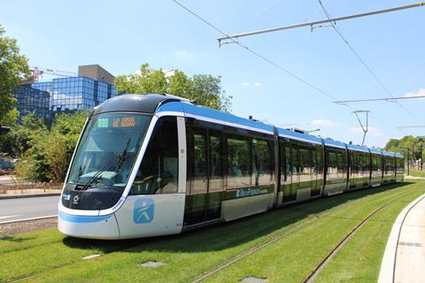 Paris tram Line T10