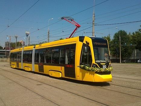 A Stadler Metelica tram was presented in Krasnodar on July 15 for three months of testing.