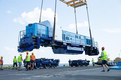 Loading the C30-M locomotive Jakob onto the ship (Photo: Raul Mee)