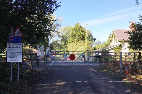 Jacky Duffin Wood level crossing