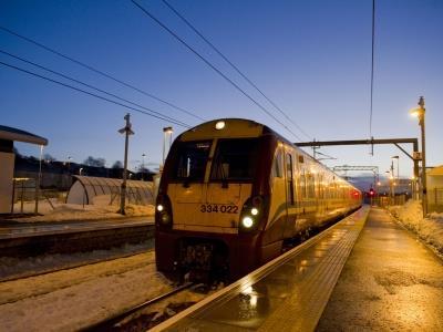 tn_gb-Airdrie-Bathgate-first-train.JPG