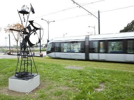 Le Mirador by artist Stéphane Pencréac'h near rond-point Henri Verdier. (Photo: Saada/Schneider)