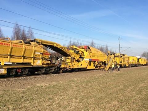 tn_se-strukton-track-renewal-plant.jpg