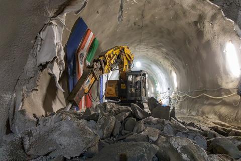 Brenner Base Tunnel exploratory bore breakthrough (5)