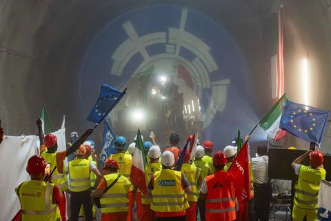 Brenner Base Tunnel exploratory bore breakthrough (6)