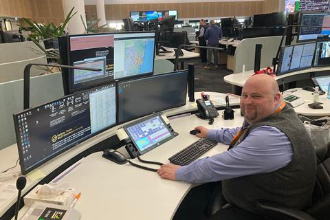 1. Sydney_Trains_Control_Centre_Operator_Using_SafeZone_Omniguard