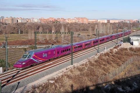 es-test train Madrid-Torrejon de Valesco-Mariano Alvaro Navarro