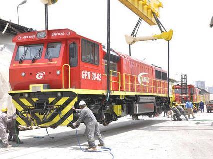 tn_cm-Grindrod_loco_arrive_at_Camrail.jpg