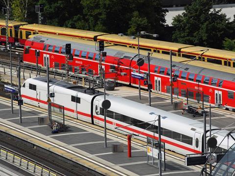 CEO Rüdiger Grube presented Deutsche Bahn's 2015 annual results on March 16 (Photo: DB/Christian Bedeschinski).