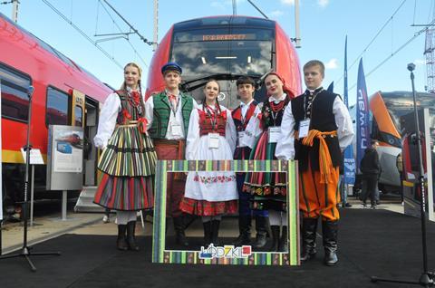 Pesa unveils Elf 3.0 EMU for Łódz (image LKA) (2)