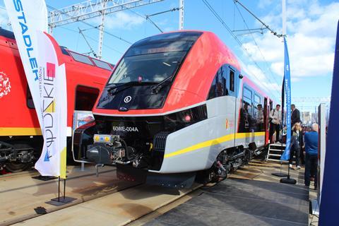 Pesa unveils Elf 3.0 EMU for Łódz (image Railway Gazette) (1)