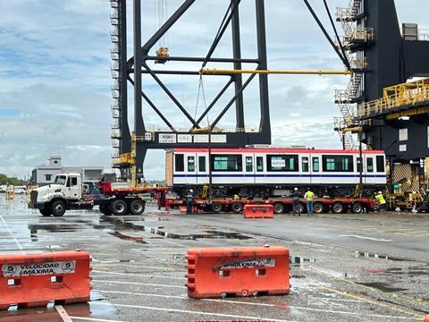 Santo_Domingo_First_train_arrival (image Alstom)