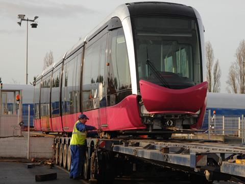 tn_fr-dijon-tram-citadis-delivery-larochelle-alstom.jpg