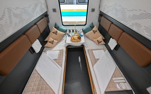 Stadler coach for Kazakhstan (Photo Kazakh Government) (4)