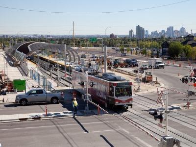 tn_ca-calgary-west-lrt-10.jpg