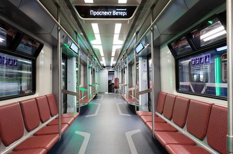 St Petersburg TMH metro train (1)
