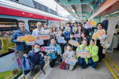 Hong Kong light rail sightseeing serves (Photo MTR Corp) (4)