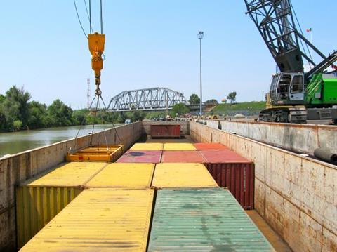 tn_md-giurgiulesti-port-container-ship.jpg