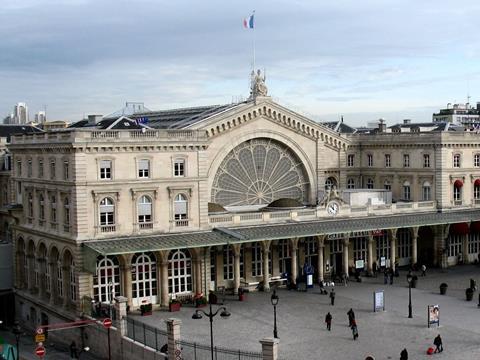 Paris-Est is located just 500 m from Paris-Nord and Magenta RER station.