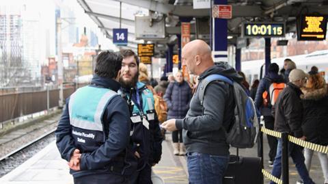 gb Manchester Piccadilly staff