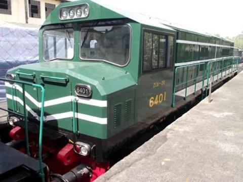 tn_pk-new-Chinese-diesel-loco.jpg