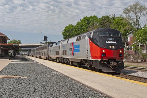 Amtrak 8 La Crosse WI 2011-06-05 Steve Glischinski