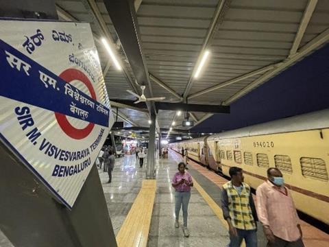 indian railway platform