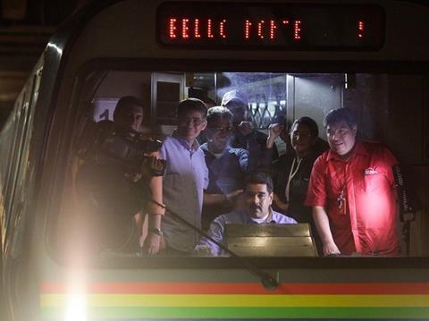 tn_ve-caracas_metro_line_5_president.jpg