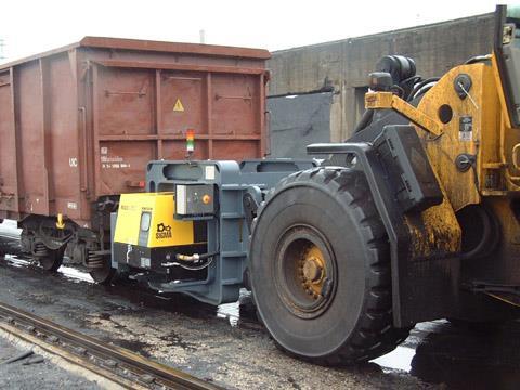 tn_at-rvk-shunting-adaptor.jpg