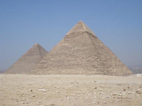 tn_eg-pyramid_04.JPG