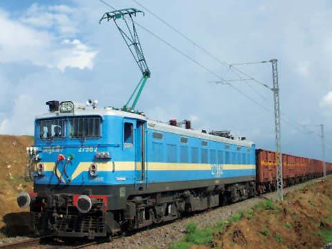 tn_in-freight-doublestack-pantograph_01.jpg