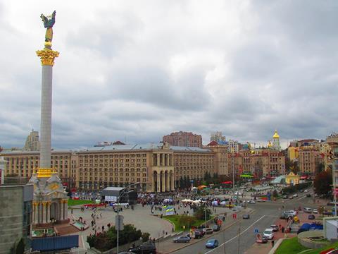 tn_ua-kyiv-square.jpg