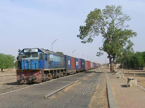 Railway between Senegal and Mali (Photo: John Stubbs).