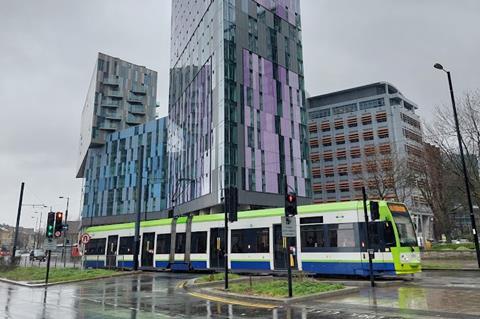 London Trams CR4000 tram in Croydon in the rain