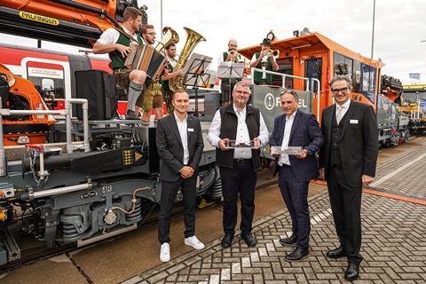 1_20240925 ROBEL MVG Handover InnoTrans 1