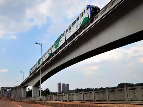 A 10 km extension of Chongqing monorail Line 3 north from Bijin to Jurenba opened on December 28.