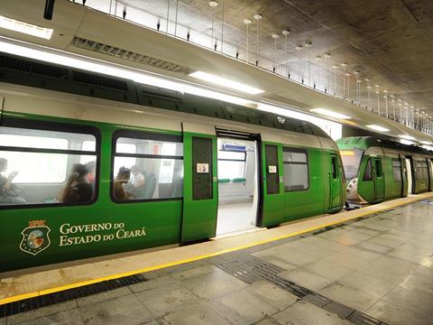 tn_br-fortaleza-metro-train.jpg