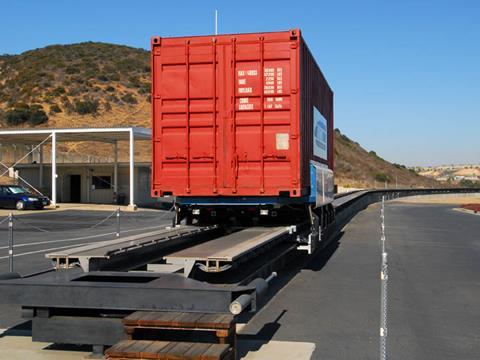 The General Atomics test track uses passive maglev technology. (Photo: David Lustig)