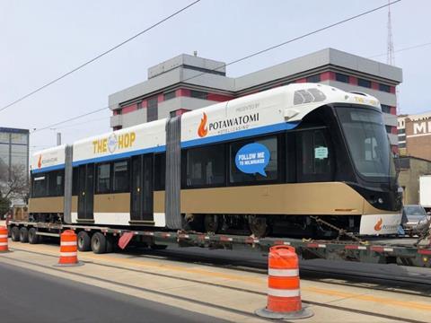 tn_us-milwaukee_streetcar_delivery.jpg