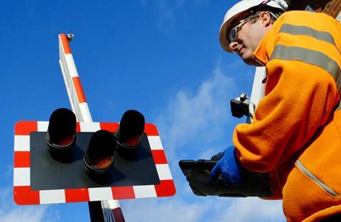 gb-level-crossing-generic-networkrail