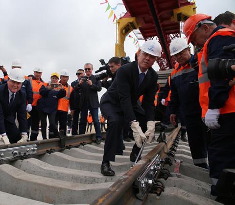 The first rails produced by Aktobe Rail & Section Works were laid by KTZ President Askar Mamin and Almaty regional Governor Amandyk Batalov on April 7.