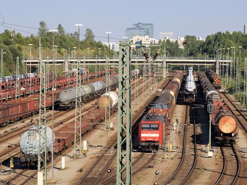 German freight yard (Photo: DB).